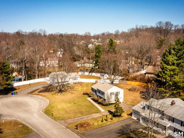 11 North Hearthstone Drive, Bethel, CT 06801