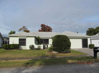 8335 Summerside Ln, Port Richey, FL 34668
