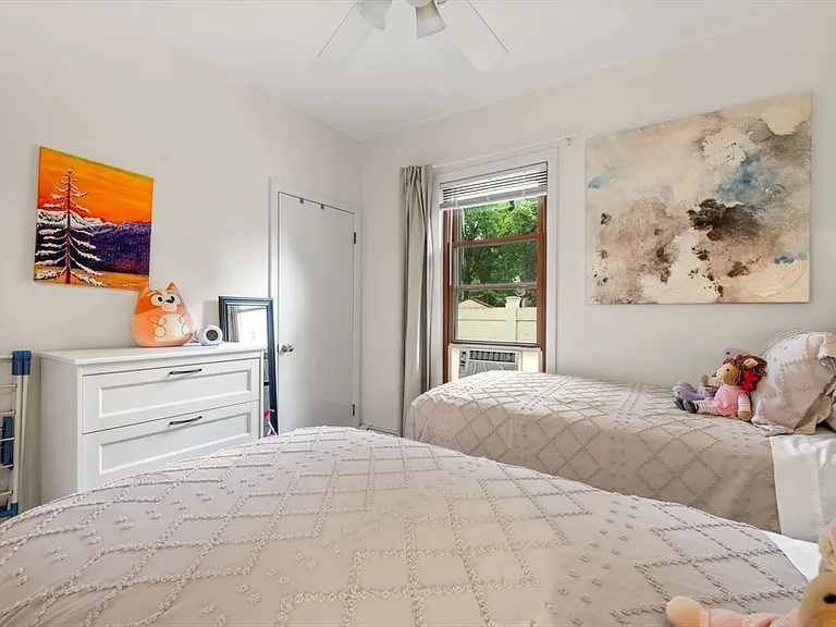 51 Creighton St #1 — Photo 16