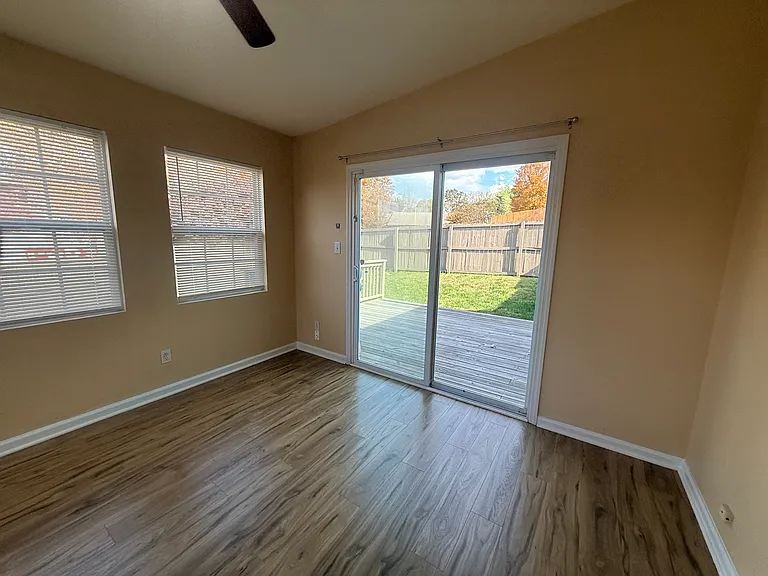 8801 Mill Run Dr — Photo 26