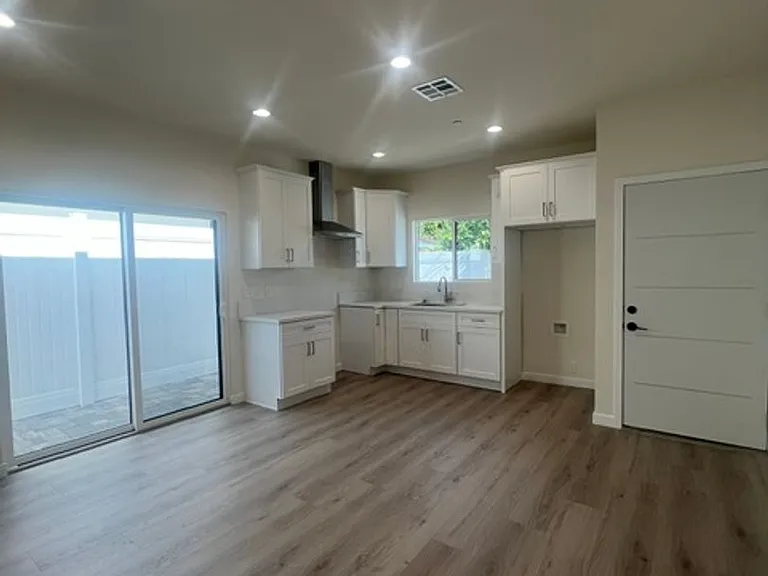 7317 -7321 Garden Grove Avenue — Photo 61