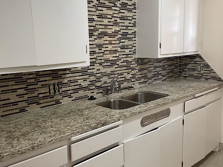 1513 Lakin Ave #1 — Photo 3