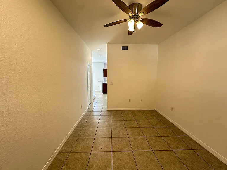 1802 Bassinger St — Photo 5