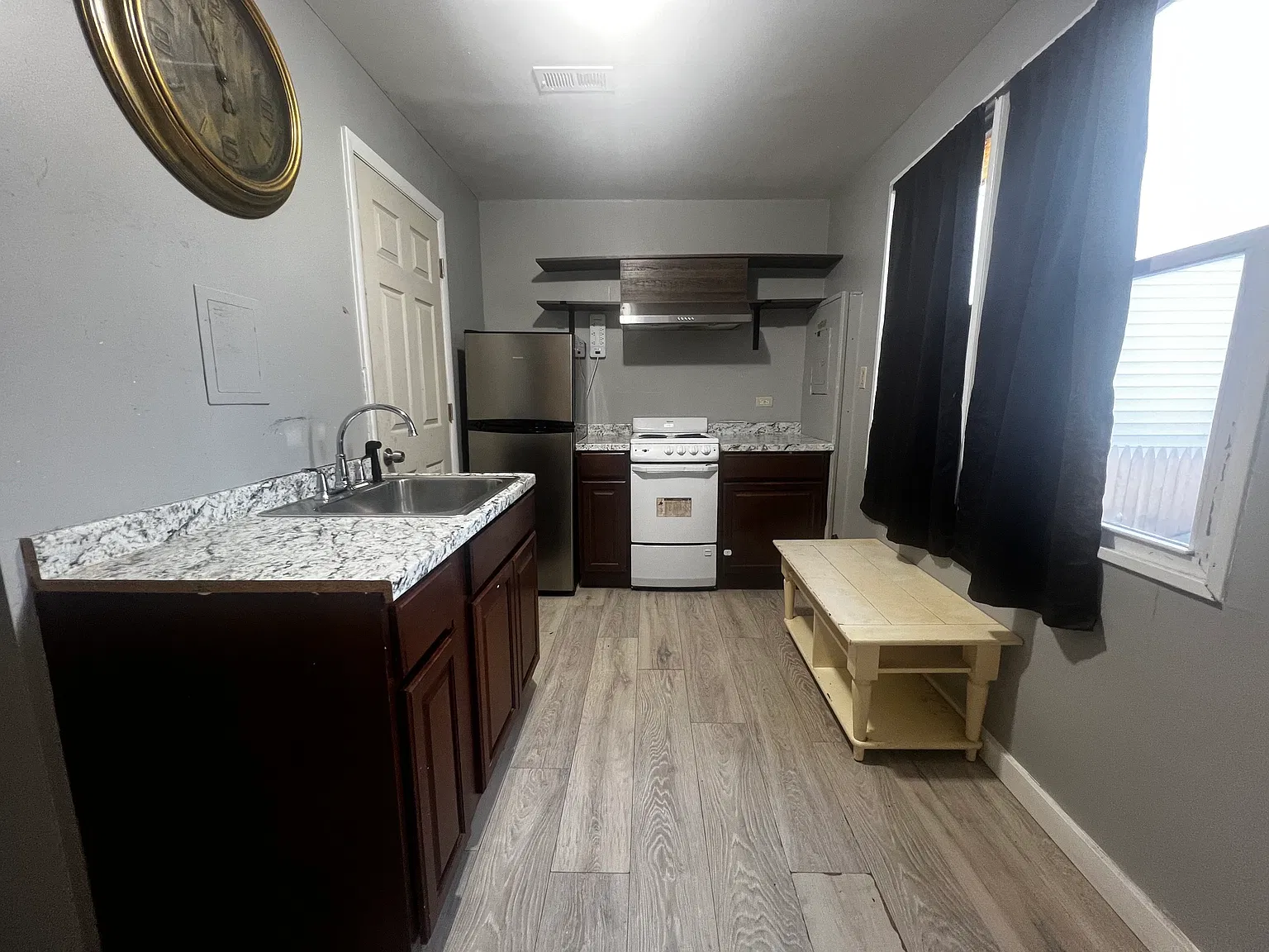 Studio, $1,150 — Photo 3