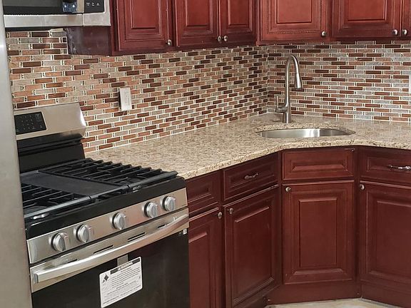 2nd image of 965 E 101st St Floor 1