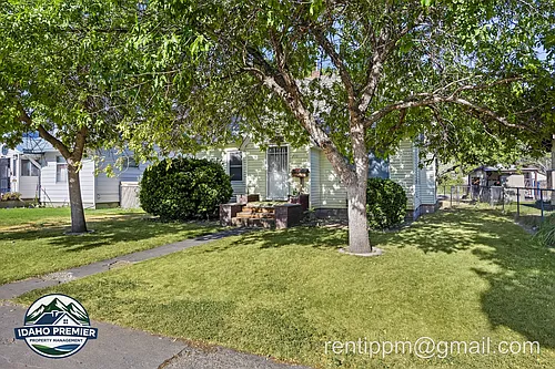 211 Walnut St Photo 1