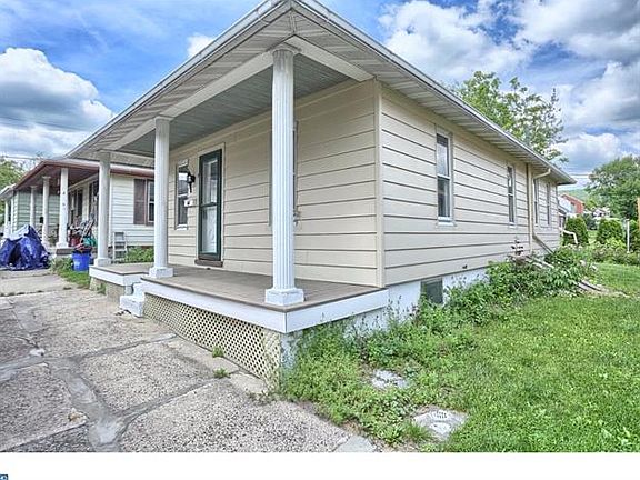 5th image of 7 Mountain View Ct