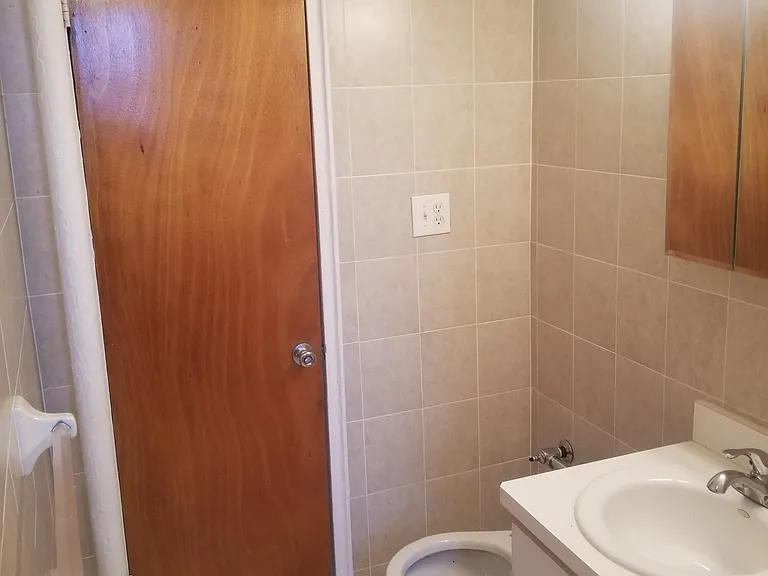 1 74th St #3G — Photo 10