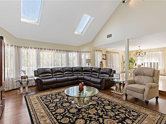 5th image of 6 Salvatore Cir