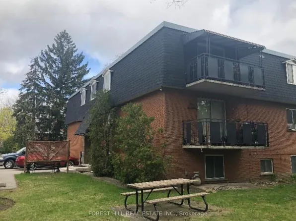 2128 S Ghent Ave #4, Burlington, ON L7R 1Y3