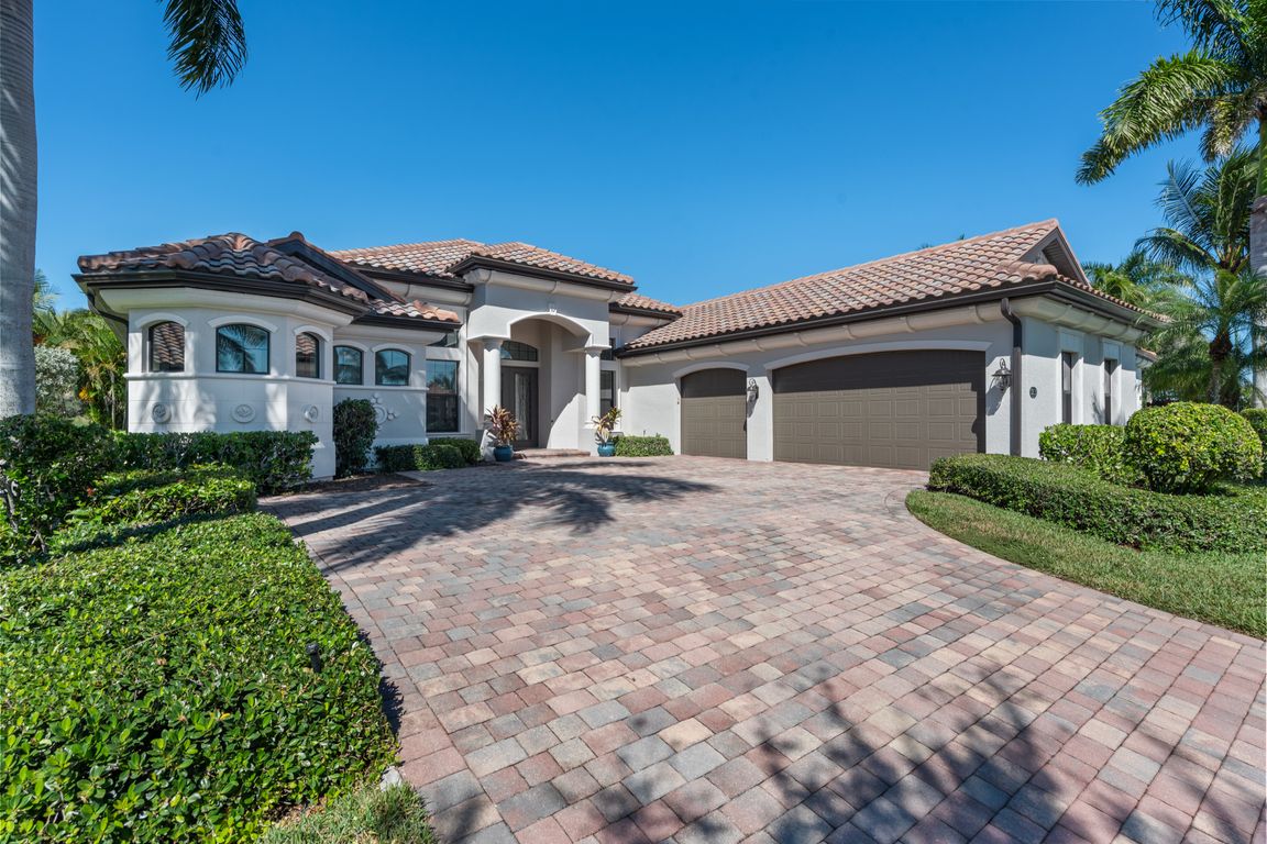 3273 Runaway Ln, Naples, FL 34114 | MLS #2252302 | Zillow