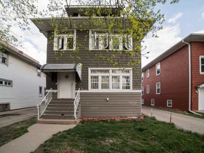 831 S 19th Ave, Maywood, IL, 60153