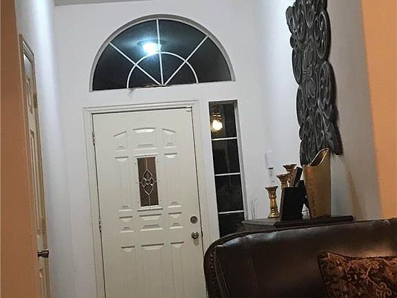 3rd image of 1308 Trent St