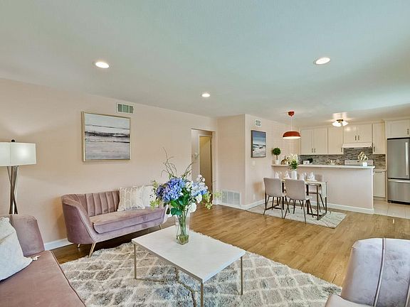 4th image of 843 Wyman Way APT 1