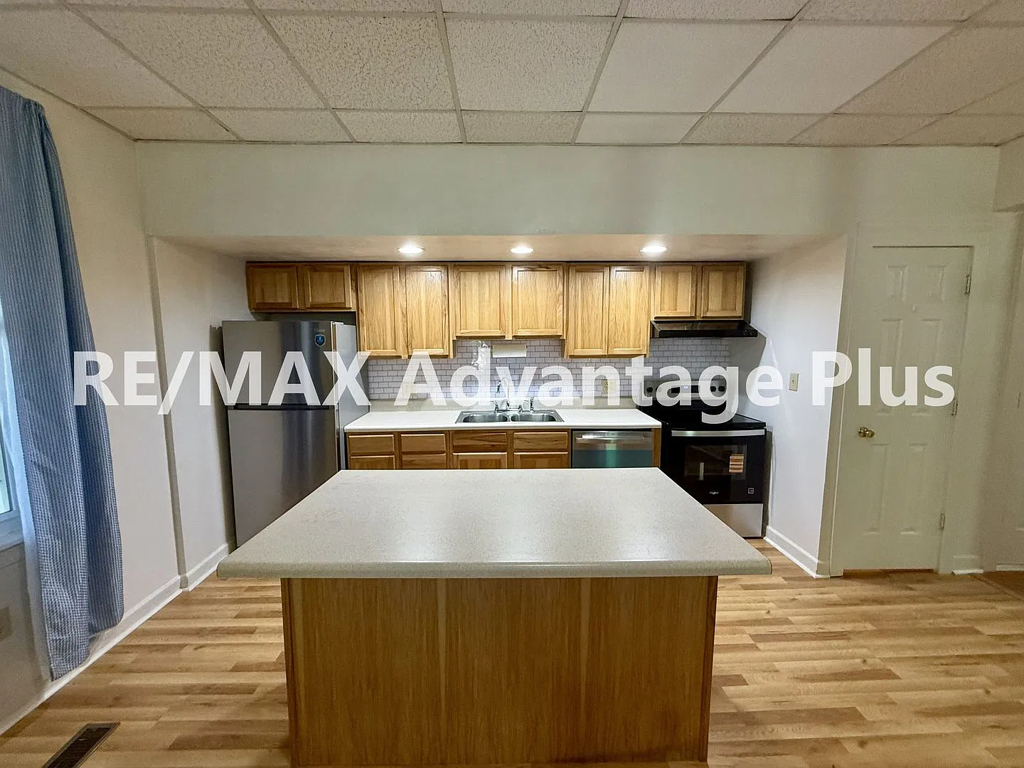 105 N. Bridge St — Photo 3