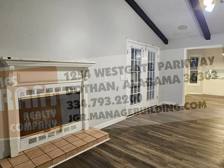 211 Plantation Rd — Photo 17