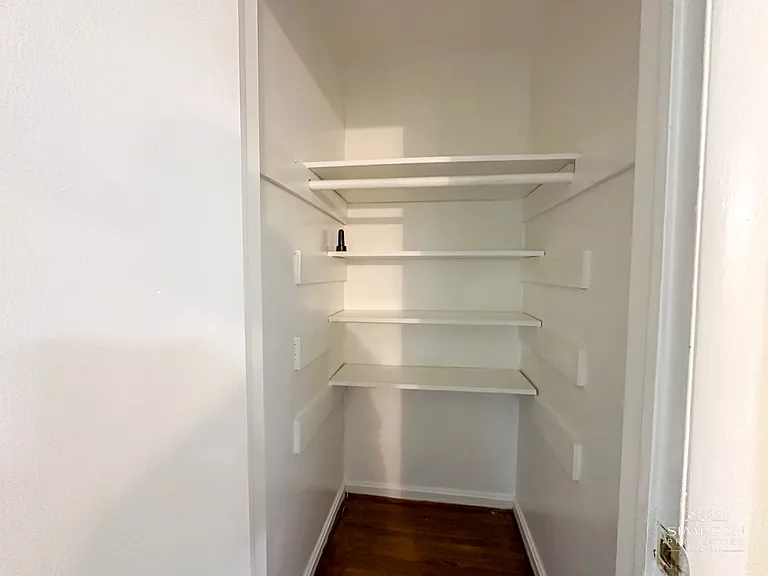 1730-32 Darbrook Dr #30 — Photo 11
