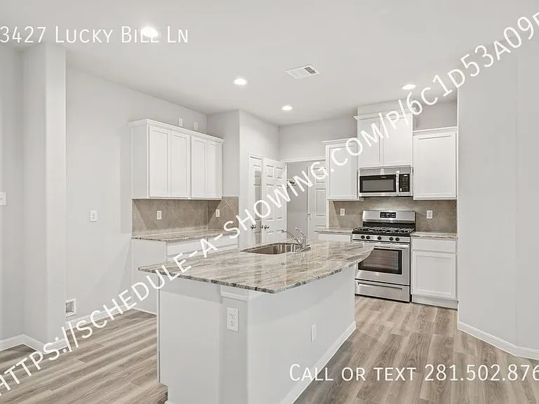 13427 Lucky Bill Ln — Photo 2