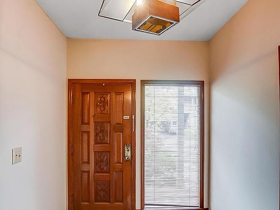 4th image of 383 Olentangy Forest Dr
