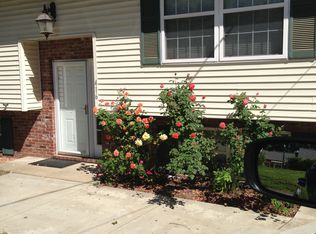 416 Oak St, East Alton, IL 62024