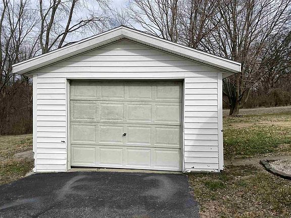 2nd image of 837 E State Road 356
