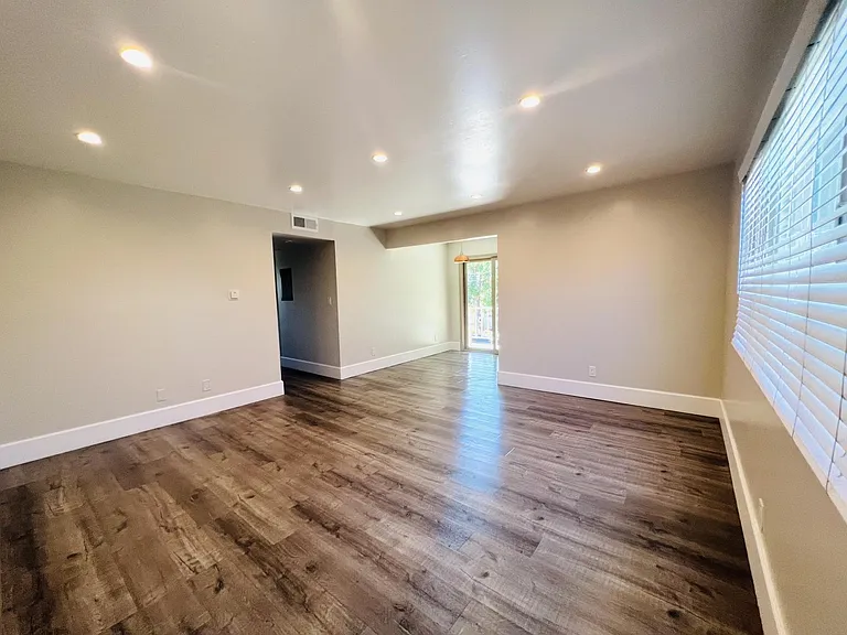 1530 Bath St #2 — Photo 2