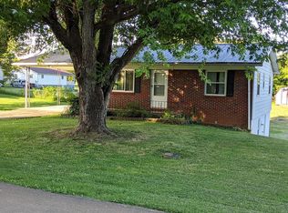 135 Larry St, Bean Station, TN 37708