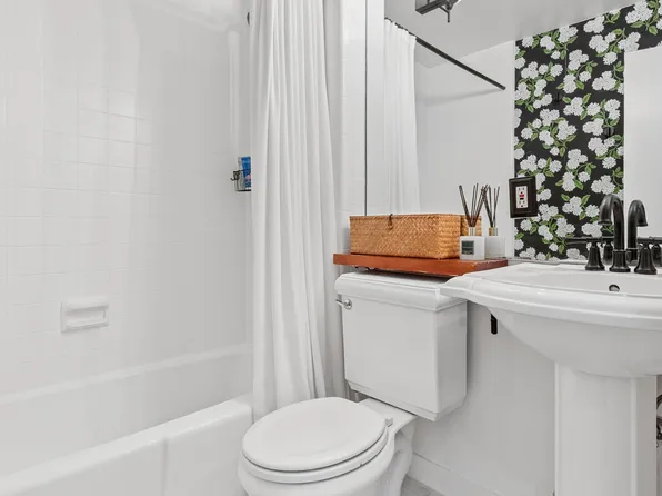 331 East 92nd Street image 5 of 6