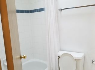 724 Roe St #1, Steilacoom, WA 98388