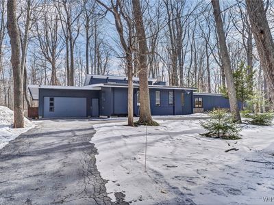 395 Hopkins Rd, Buffalo, NY, 14221