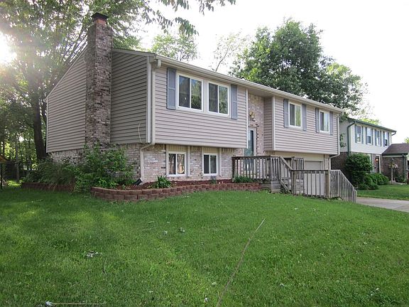 2nd image of 7218 Chimney Rock Ct
