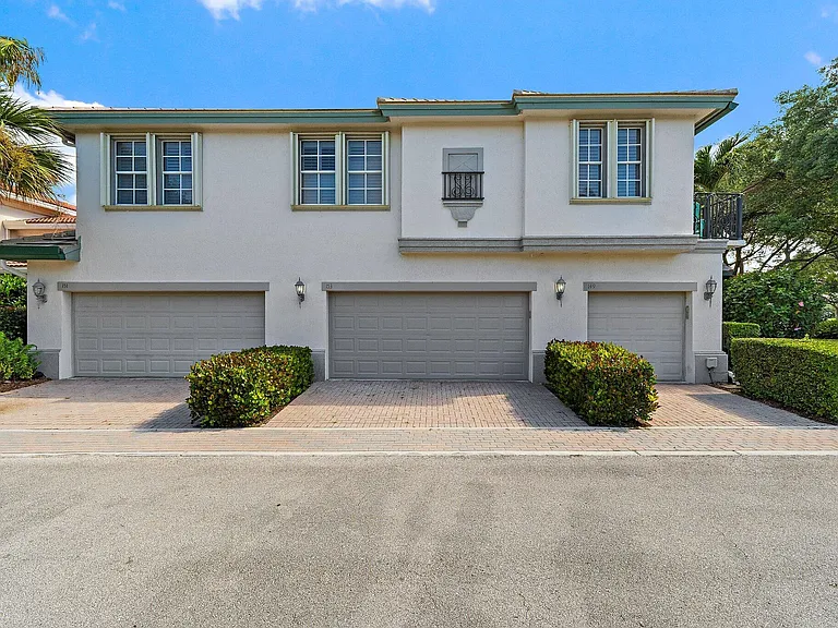 153 Evergrene Pkwy — Photo 36