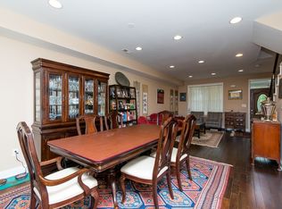 1328 F St NE, Washington, DC 20002