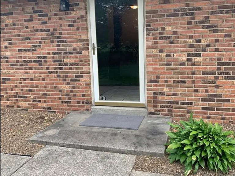 1714 Bluegrass Ct #3 — Photo 9