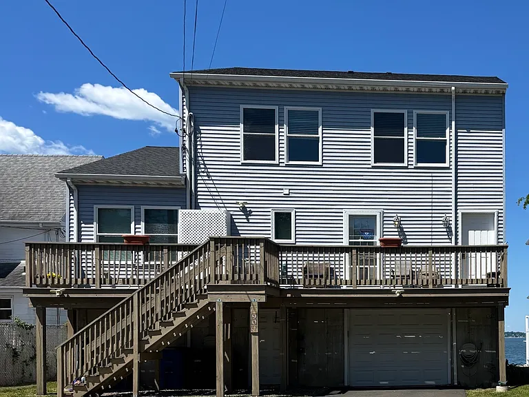 90 Townsend Ave — Photo 9