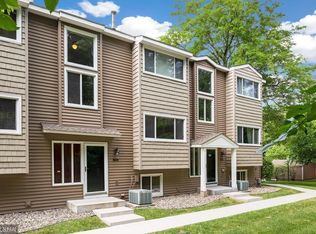 45 Jewel Ln N #1, Minneapolis, MN 55447