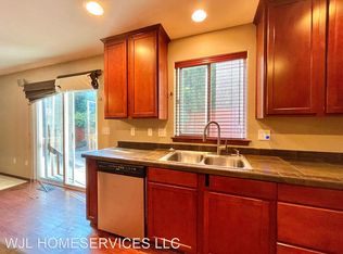 4619 158th Pl SW, Lynnwood, WA 98087