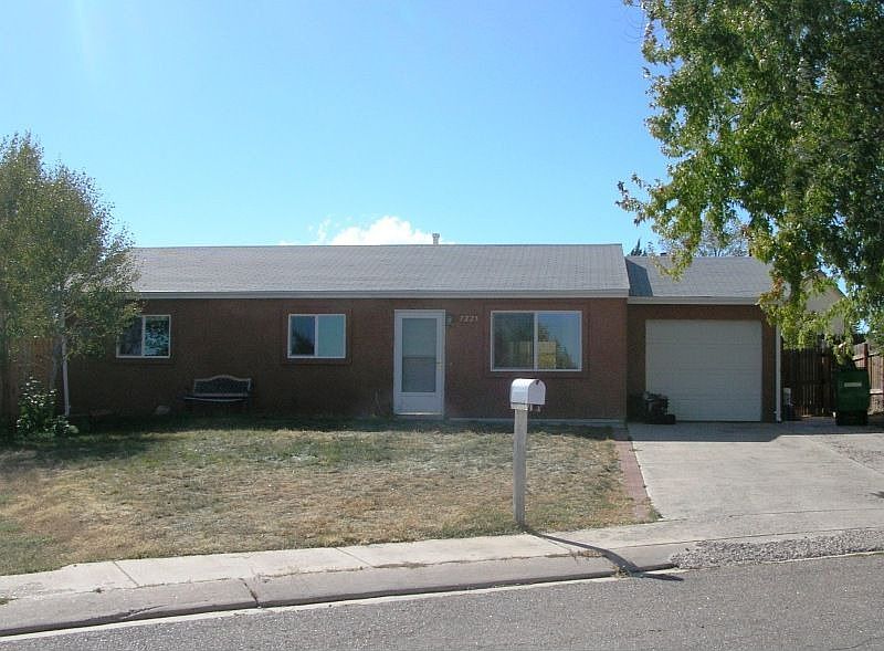 7225 Shawnee - Front of Home