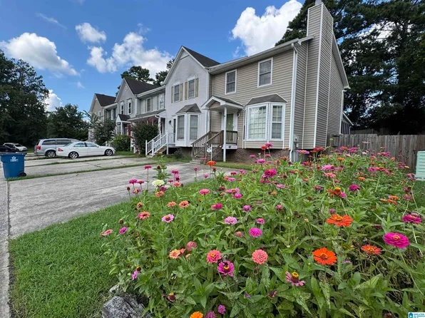 340 Jamestown Manor Dr, Gardendale, AL 35071