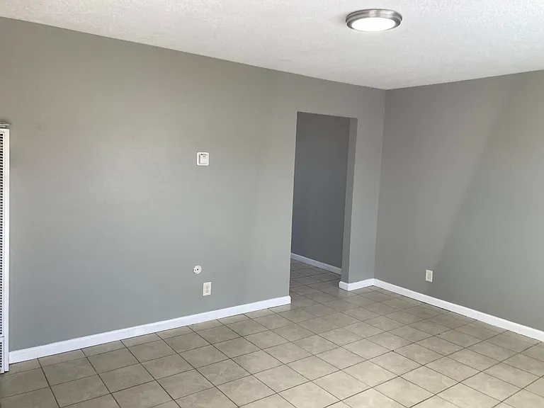 404 Texas St NE #2 — Photo 9