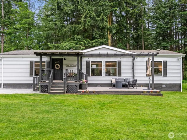 154 Lindsay Road, Camano Island, WA 98282