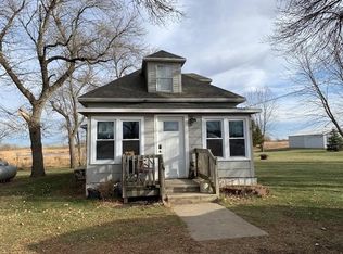 401 5th Ave, Wallace, SD 57272