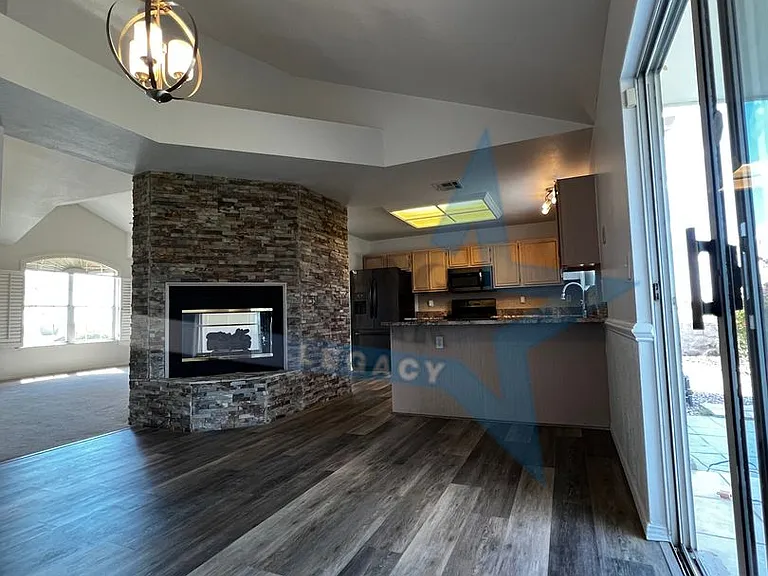 703 City View Dr — Photo 17