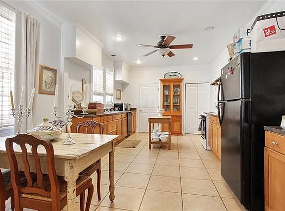 4th image of 3329 Joseph St