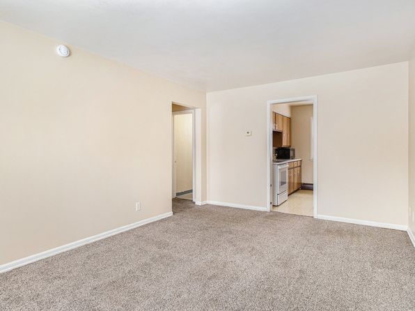 2 bed, 1.0 bath, $600, 104 Espanola Ave APT 2, Parchment, MI 49004