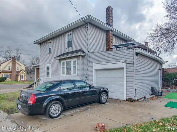 1700 W Saginaw St, Lansing, MI 48915