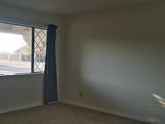 2nd image of 3001 S Wyoming Ave