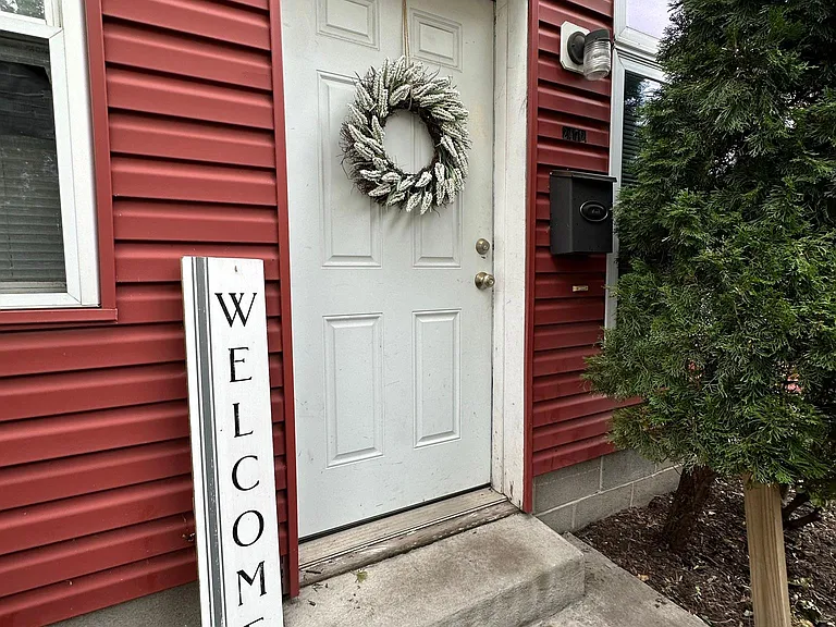 2474 Professor Ave — Photo 1