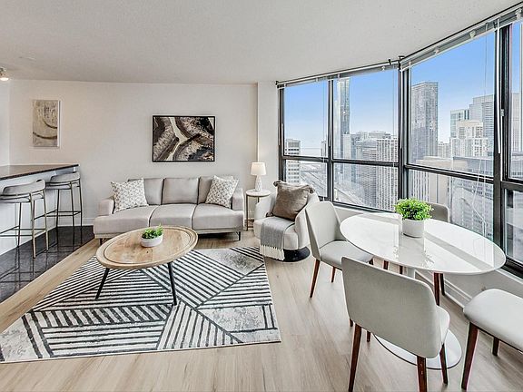 3rd image of 405 N Wabash Ave Unit 5005