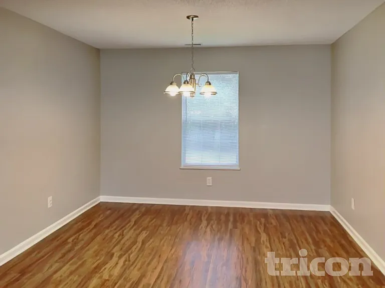 5 Red Thorn Ct — Photo 6